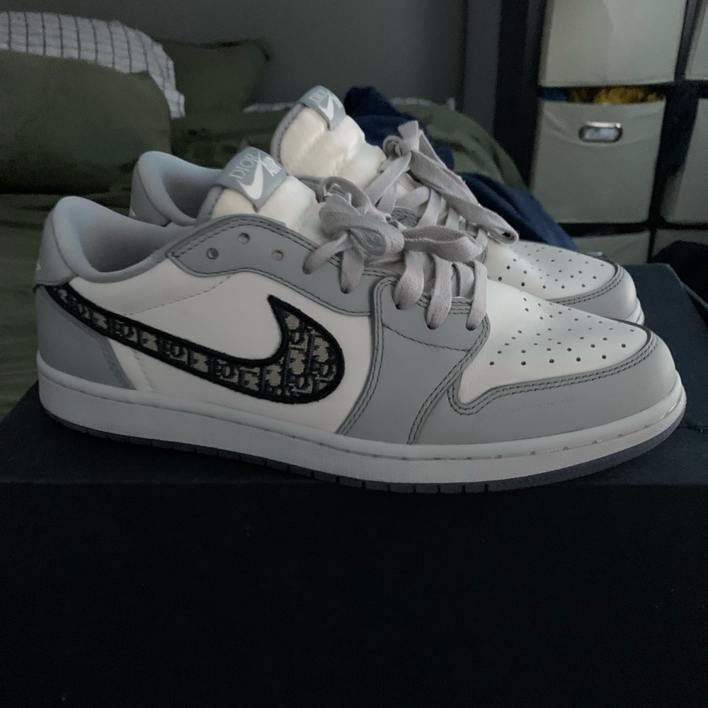 Dior Jordan 1s low